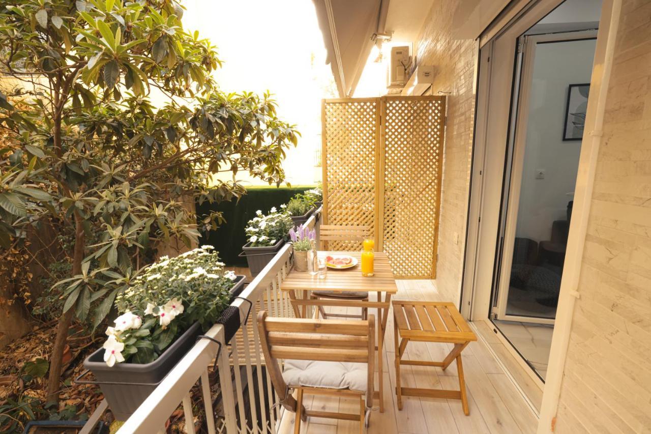 Apollo 2 Bd Jacuzzi Suite Athens Exterior photo
